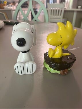 Snoopy & Woodstock Ceramic Salt and Pepper Sakers - White & Yellow